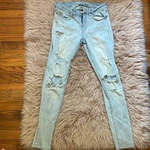 American Eagle ripped jeggings